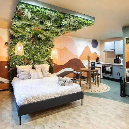 Deluxe Studio, Desert Rose, Jacuzzi, Centre Apartamento *