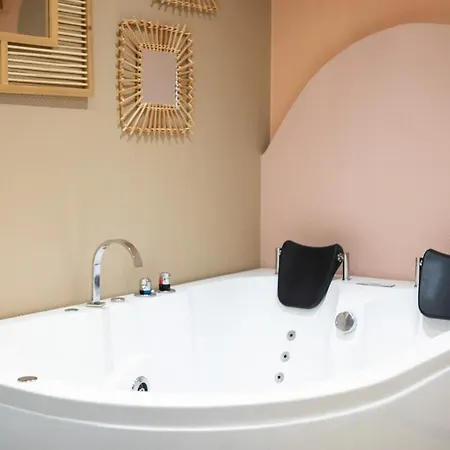 Deluxe Studio, Desert Rose, Jacuzzi, Centre * Mulhouse