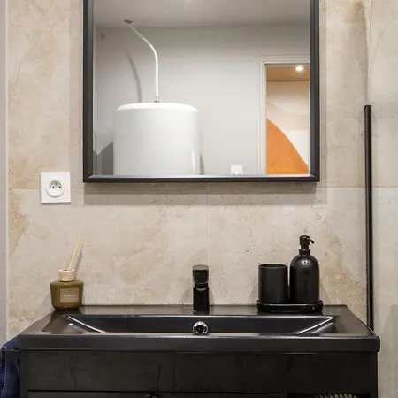 דירה Pink Desert Jacuzzi Studio, Mulhouse Centre מולהאוס