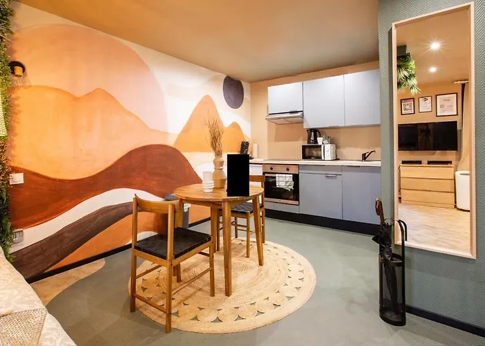 Appartement Pink Desert Jacuzzi Studio, Centre Mulhouse