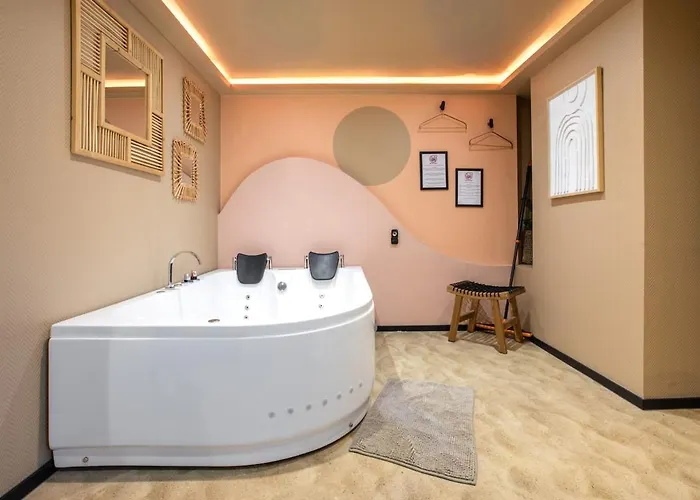 Pink Desert Jacuzzi Studio, Centre * Mulhouse